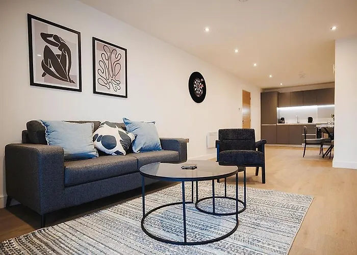 Spacious 2 Bed Centre - Balcony, Free Parking&darts Apartamento Leeds (West Yorkshire)