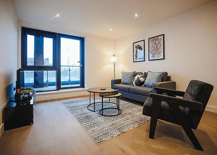 Spacious 2 Bed Centre - Balcony, Free Parking&darts Leeds (West Yorkshire)